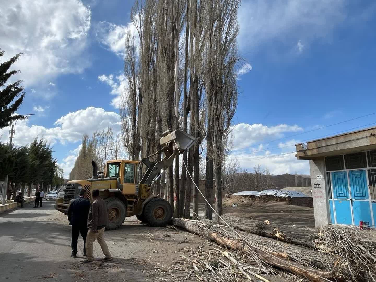 جوابیه شهرداری درب‌بهشت به افکار عمومی درخصوص قطع درختان